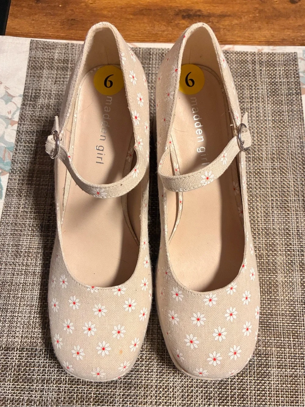 New Madden Girl 9 Mantel Daisy Floral Platform Mary Jane Heels